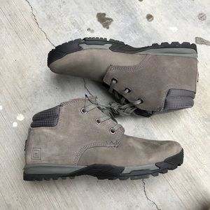 5.11 Men’s Grey Suede boot